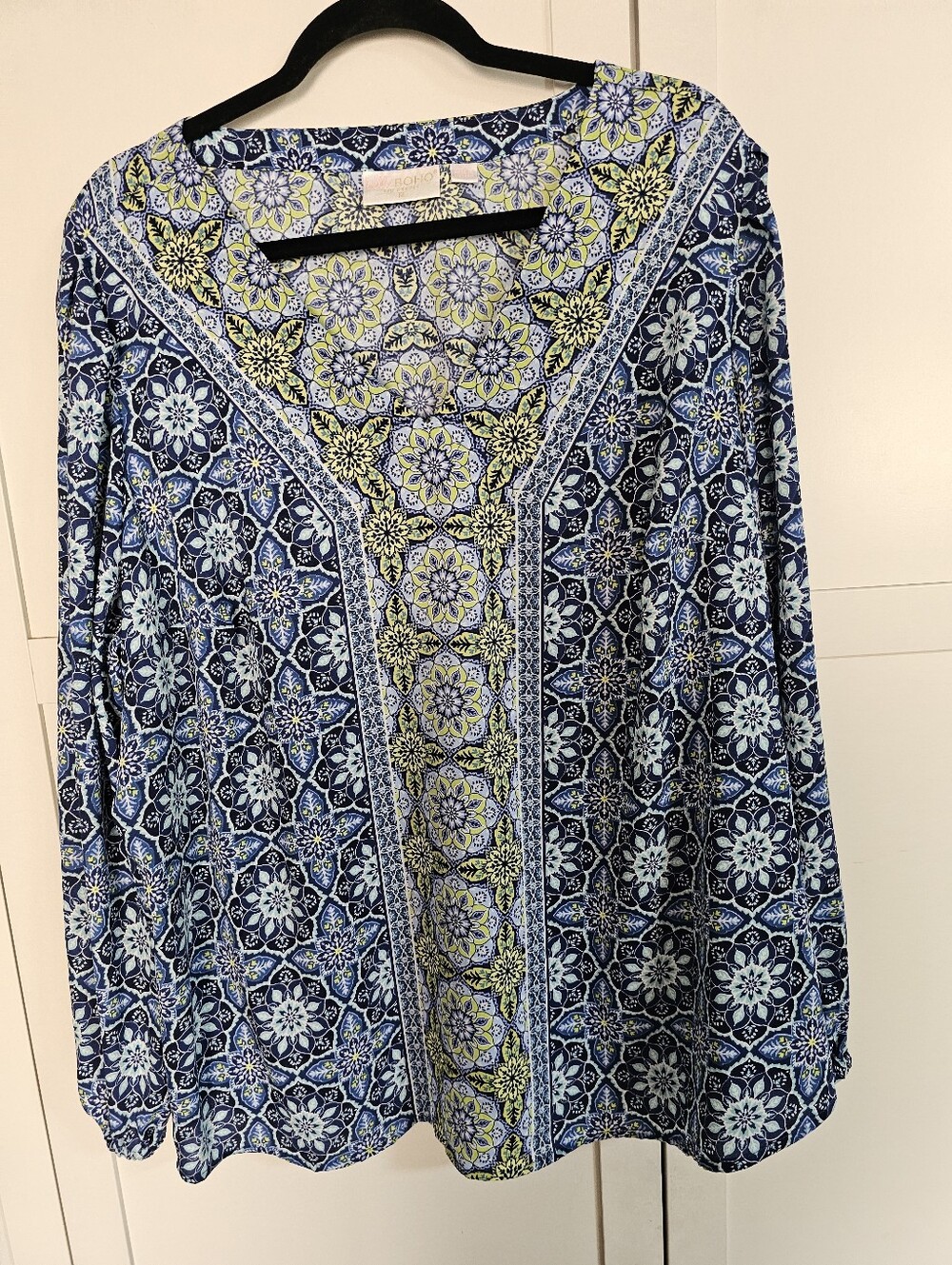 Belle by Kim Gravel 2X Blouse Blue Yellow Medallion Tile Boho Long Sleeve NWOT